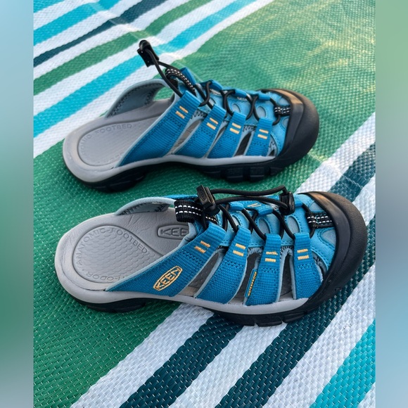 KEEN Women's Newport H2 Slide On Sandals Fjord Blue/Iceland Poppy, Size 5.5 EUC - Picture 6 of 15